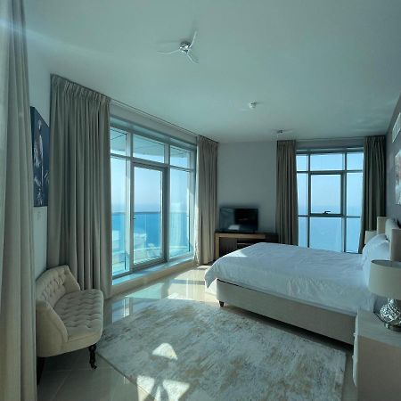 Beachfront Paradise Just Minutes From Dubai Adschman Exterior foto