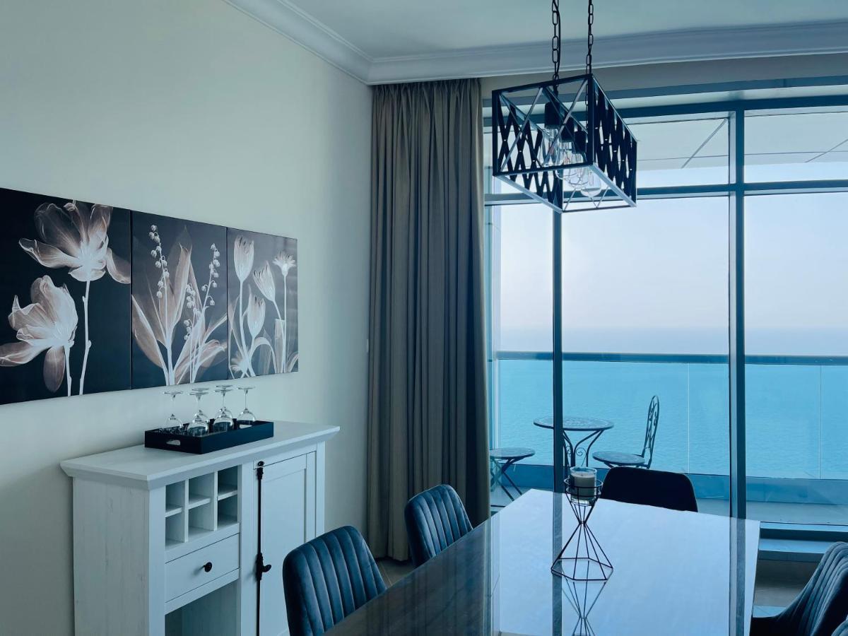 Beachfront Paradise Just Minutes From Dubai Adschman Exterior foto